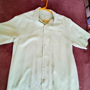Men's short sleeved button up shirt